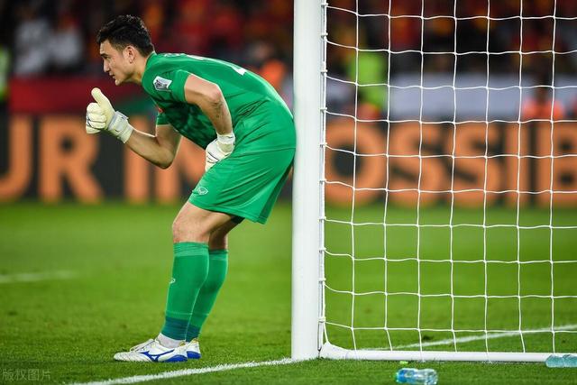 TA：热刺也对M费感兴趣，西汉姆为球员标价8000万英镑